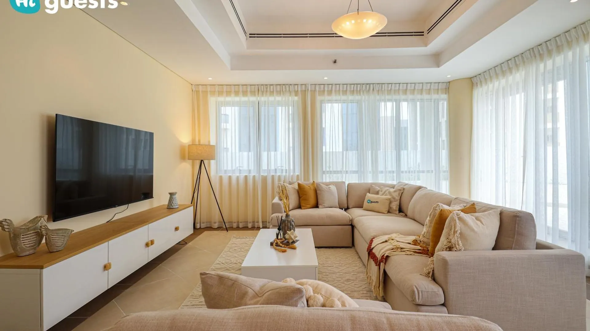 Appartamento Higuests - Elegant Family Retreat In Dubai'S Deira 3Br Oasis