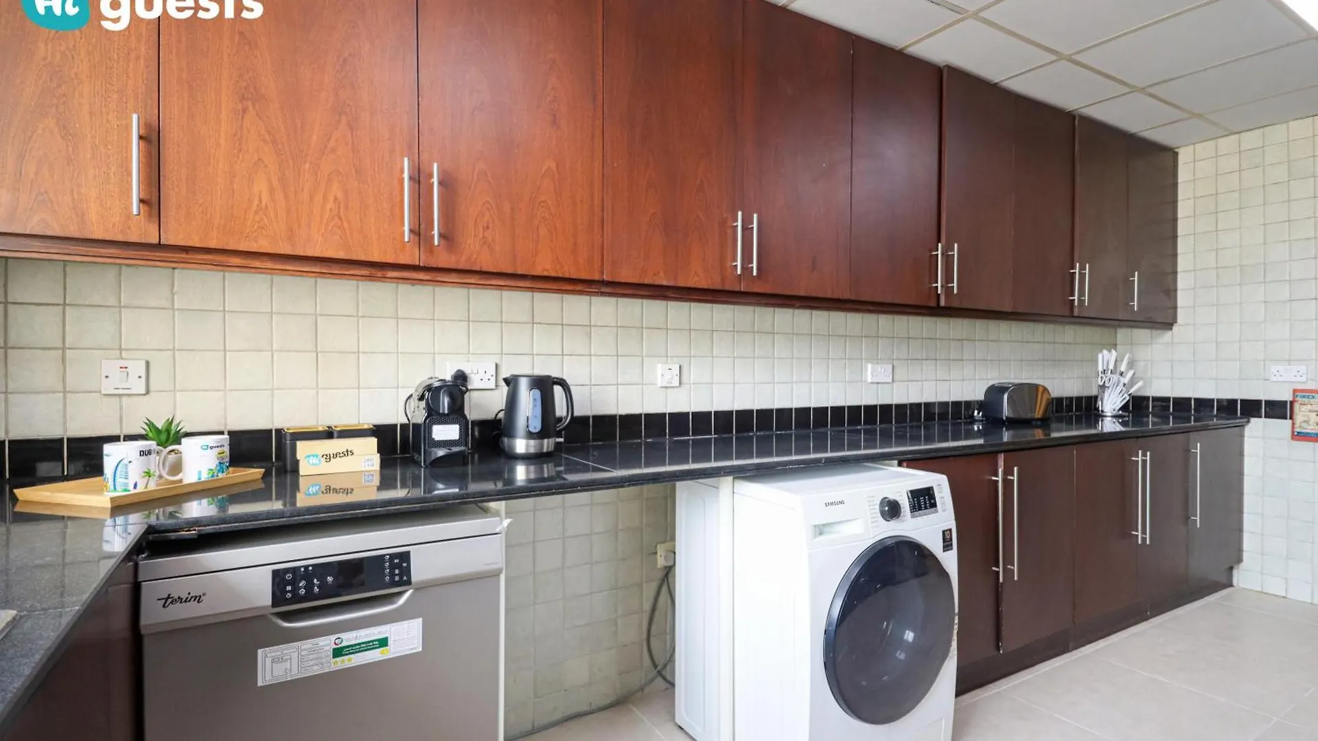 Appartamento Higuests - Elegant Family Retreat In Dubai'S Deira 3Br Oasis