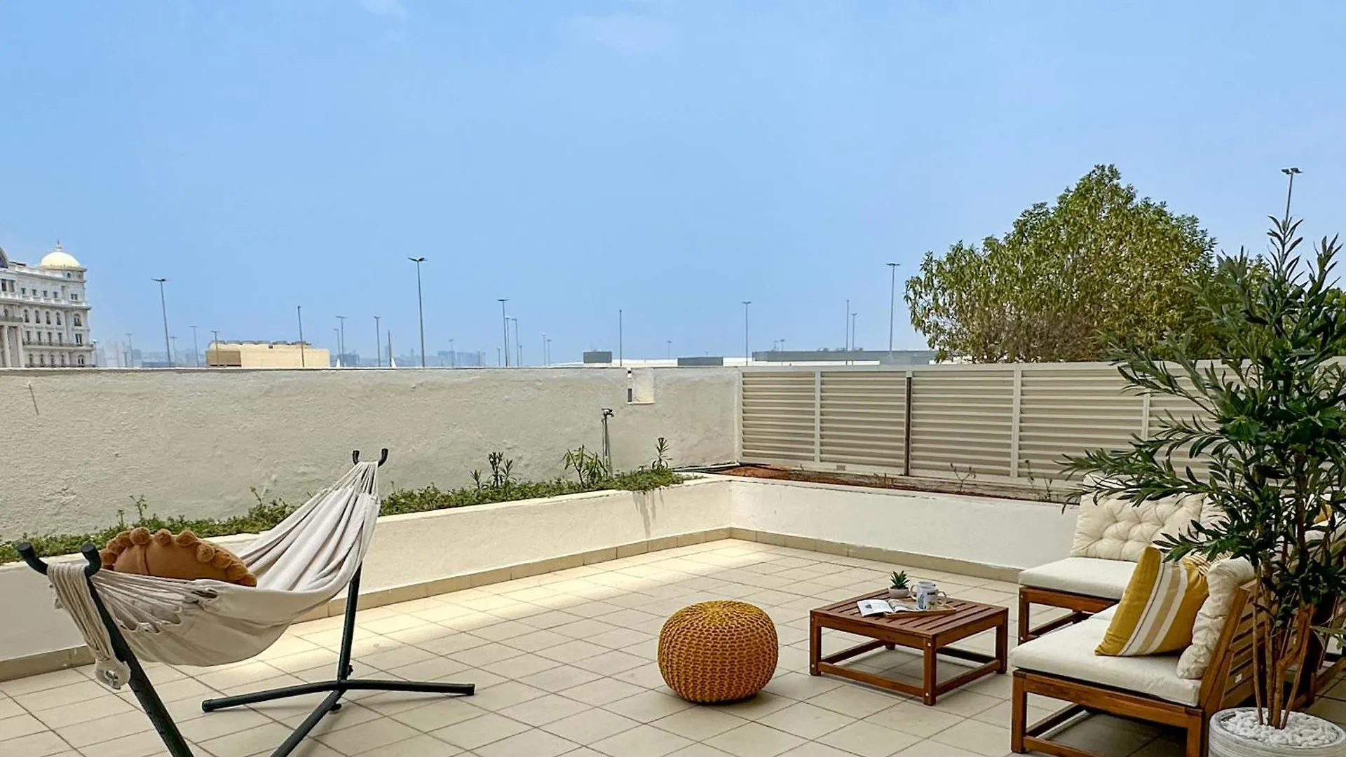 Appartamento Higuests - Elegant Family Retreat In Dubai'S Deira 3Br Oasis