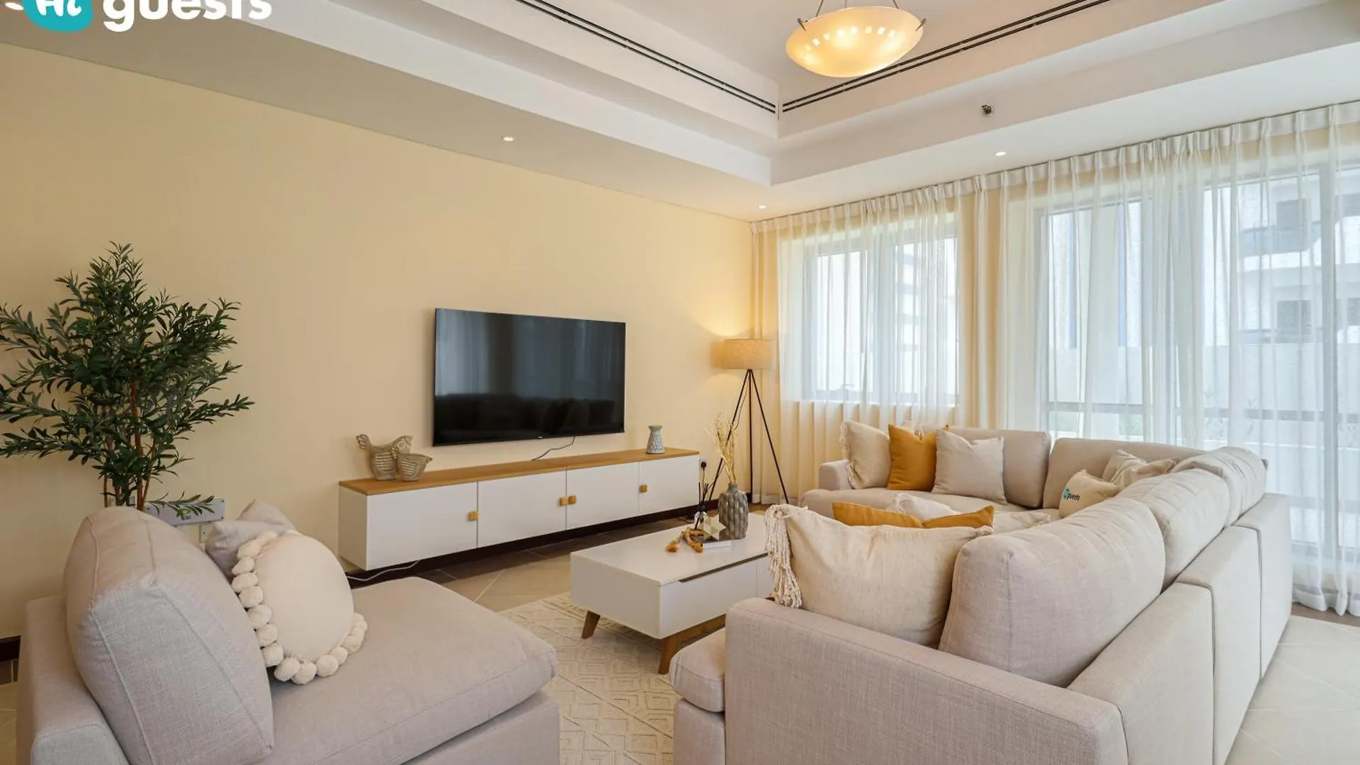 Ferienwohnung Higuests - Elegant Family Retreat In Dubai'S Deira 3Br Oasis 0*, Dubai