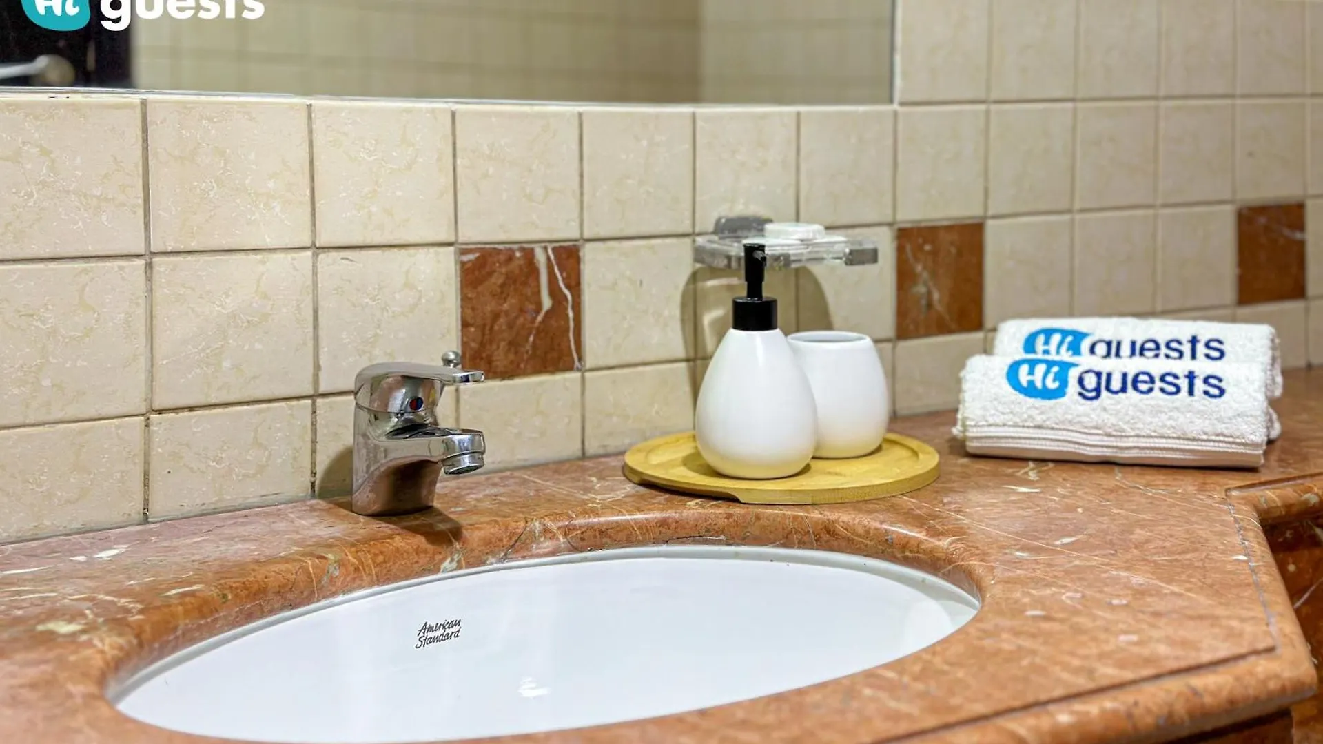 Apartment Ferienwohnung Higuests - Elegant Family Retreat In Dubai'S Deira 3Br Oasis