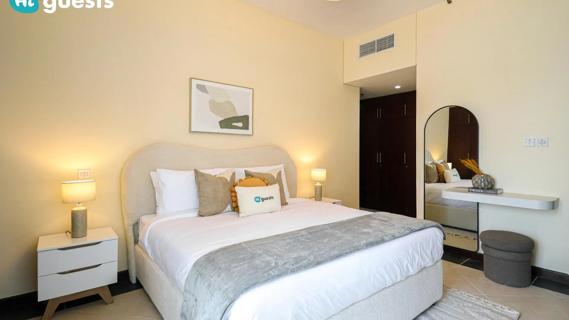 Apartment Ferienwohnung Higuests - Elegant Family Retreat In Dubai'S Deira 3Br Oasis